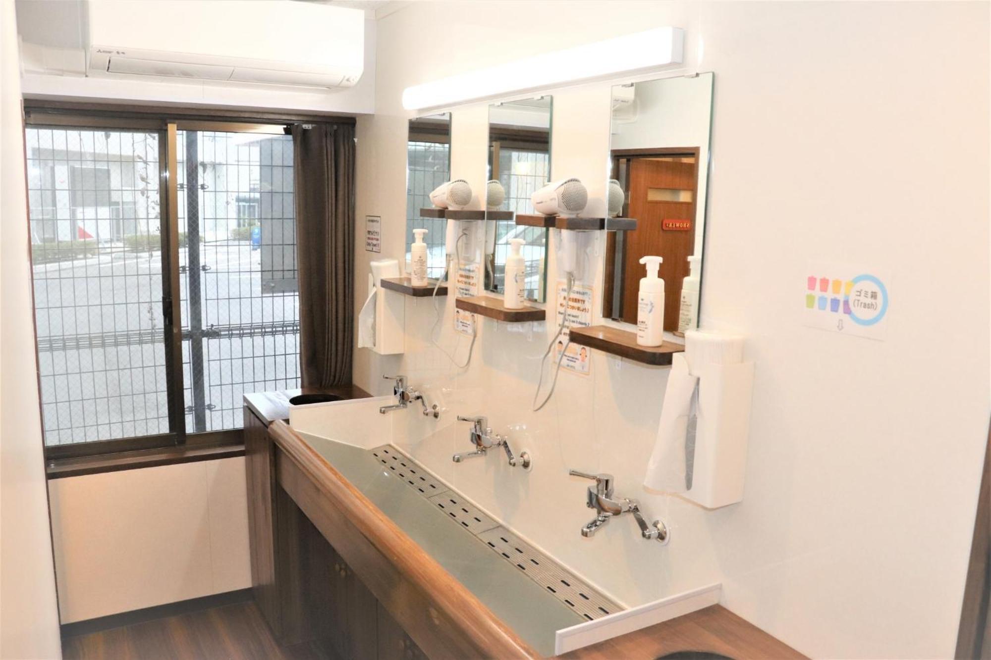 Jam Hostel Hakata Station Front Semi-Private Room With Shared Bathroom - Vacation Stay 61445 Fukuoka  Esterno foto